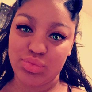 Meet your Posher, Arianna